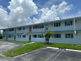 1st image of 1115 Lake Terrace #210