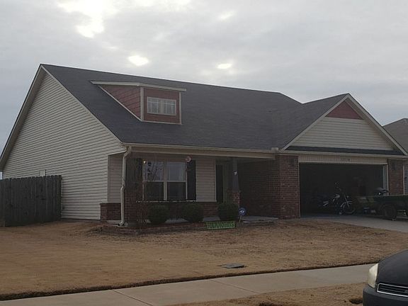3rd image of 12716 Bell Flower Dr