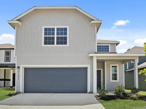 13628 Helton Pass, St Hedwig, TX 78152