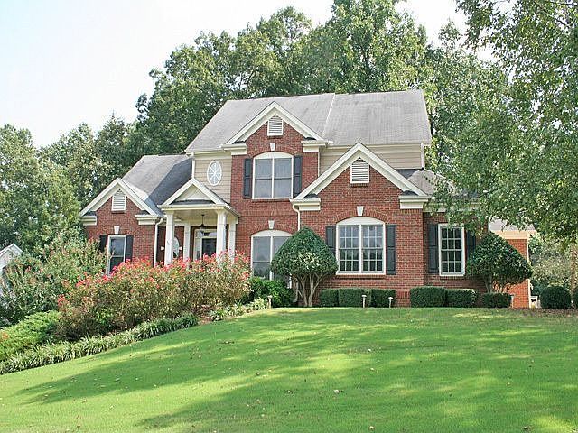Beautiful Updated Home in Grand Cascades on the Chattahoochee River