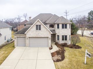 790 Larson Ln, Roselle, IL 60172