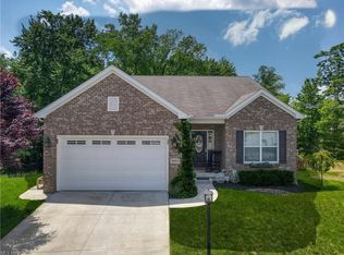 3682 Jasmine Ln, Aurora, OH 44202