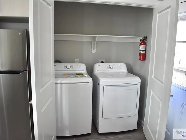 805 W Dove Ave #1 — Photo 14