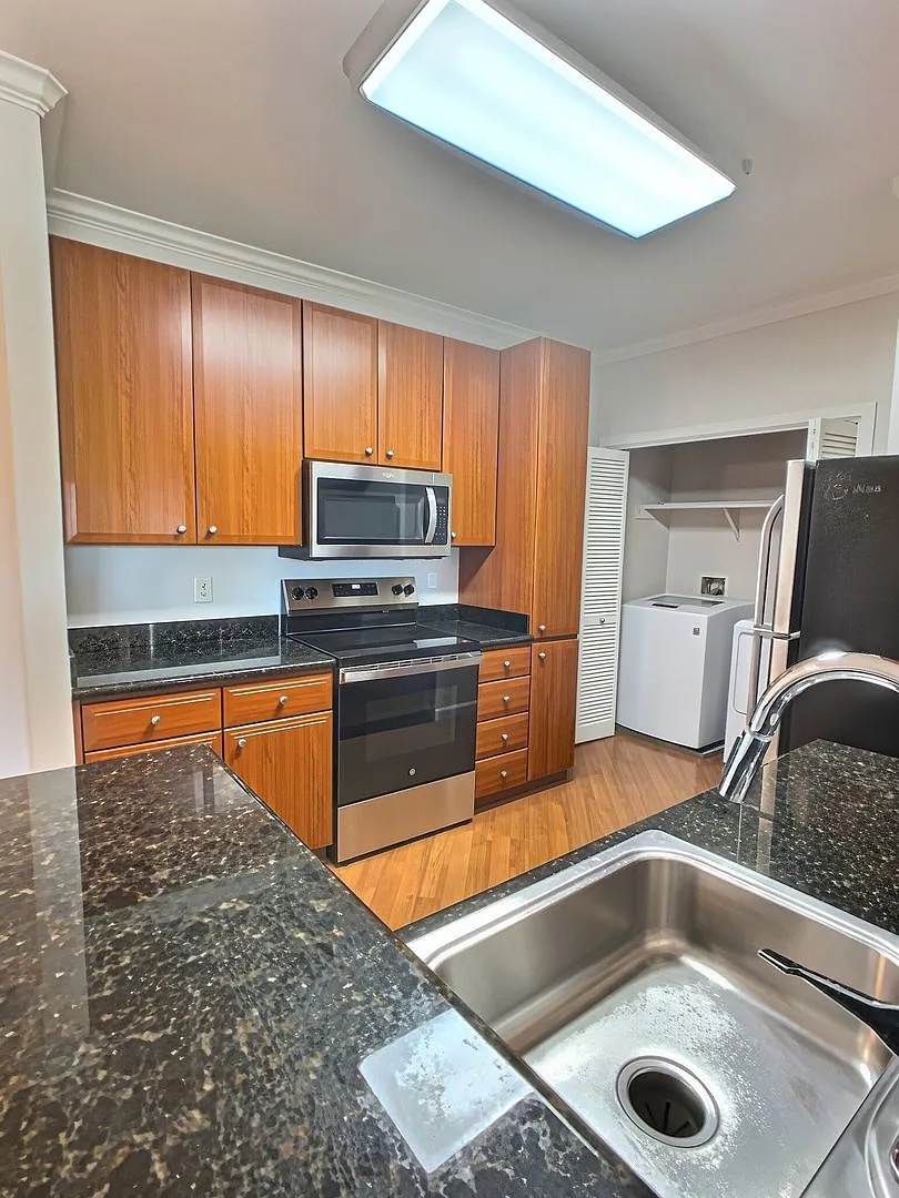 2 Bedroom For Rent Near Santana Row — Photo 4