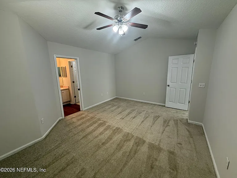 5550 Oak Crossing Dr — Photo 15