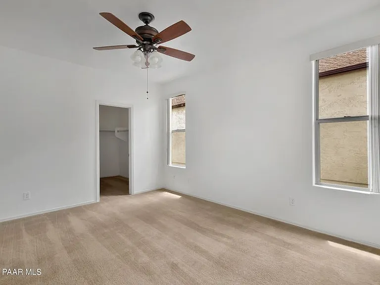 1079 N Hobble Strap St — Photo 14