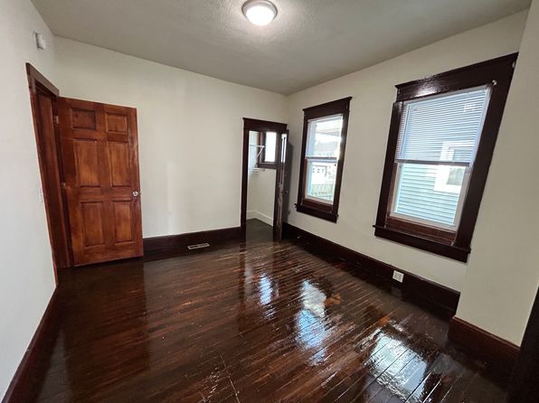 214 S Front St APT A