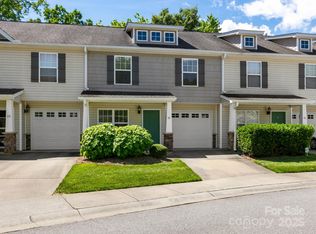 98 Old Salem Ct, Fletcher, NC 28732