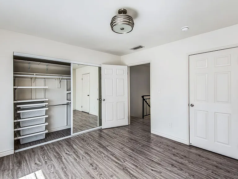 1817 Garfield Pl — Photo 19
