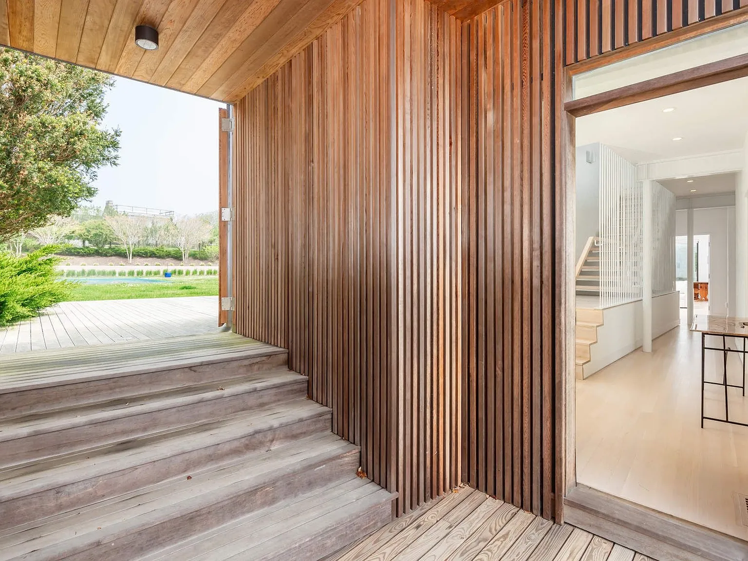 Modern Beach House With Amazing Oceanviews on Surfside Avenue — Photo 2