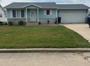 206 Beverly Cir, Monroe, IA 50170