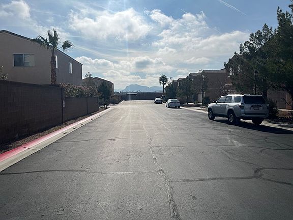 5th image of 8949 Veneroso St