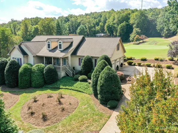 184 Knoll Ct, Lake Lure, NC 28746
