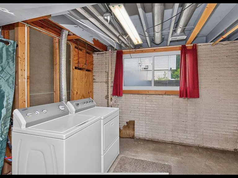 1410 NW Pebble Dr — Photo 15