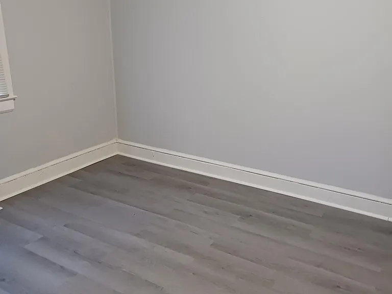 216 Charlotte Ave — Photo 5