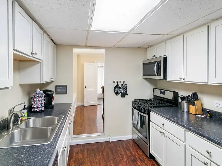110 E Sunnyside Ave — Photo 4