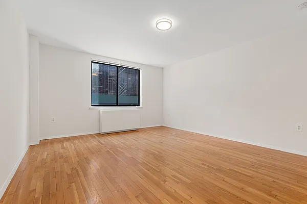 Rented by MNS | media 2