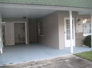 140 Skyloch Dr E, Dunedin, FL 34698