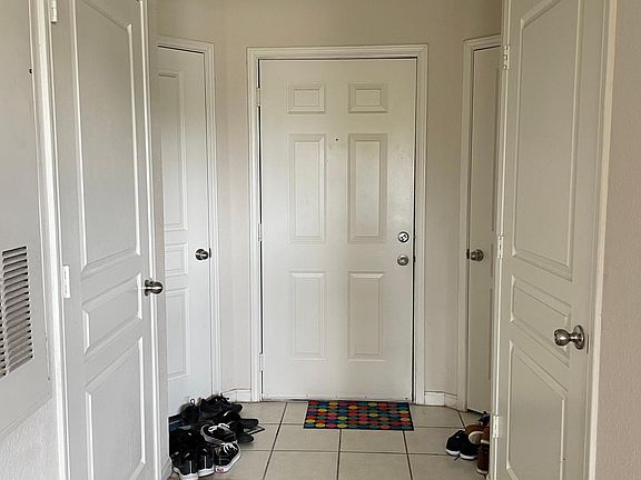 Entry way