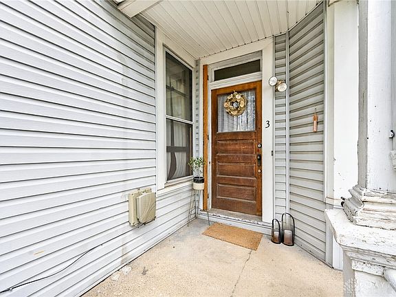 3rd image of 2604 Harris Ave