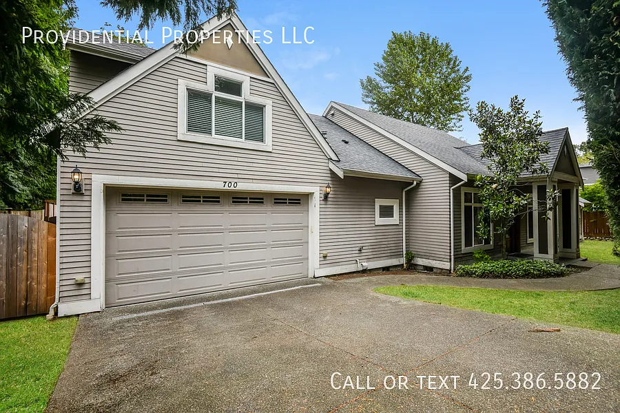 700 5th Ave S