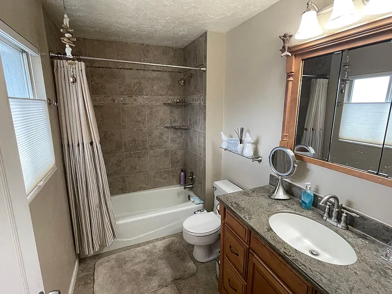 643 Creek View Rd — Photo 9