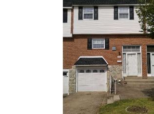 3632 Sussex Ln, Philadelphia, PA 19114