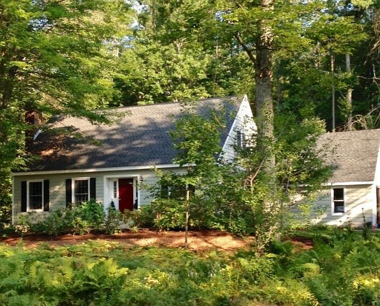 4 Chipmunk Ln, Wolfeboro, NH 03894 Zillow