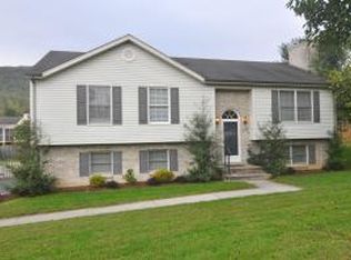 177 Harvest Ln, Daleville, VA 24083