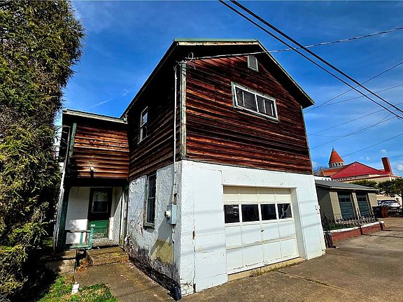 4th image of 317 1/2 4th St