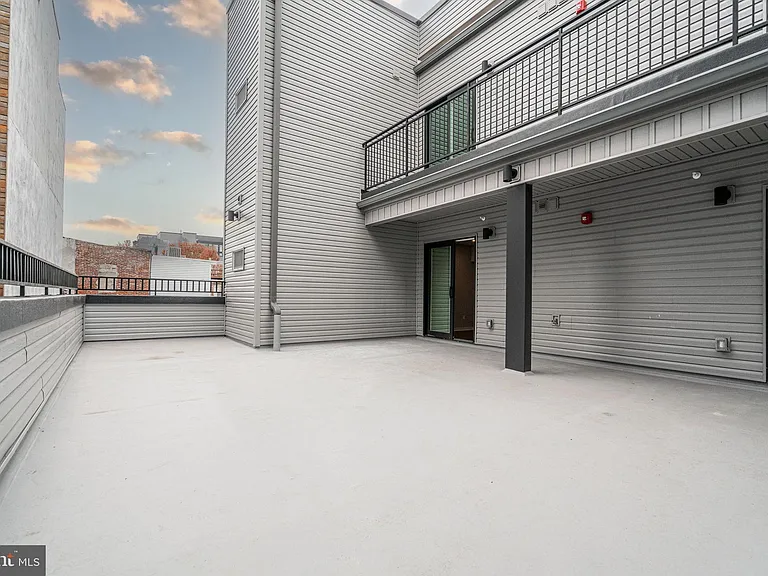 1217 E Columbia Ave #2 — Photo 12