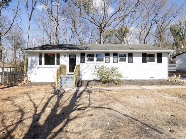1701 Darby Dr, Petersburg, VA 23803