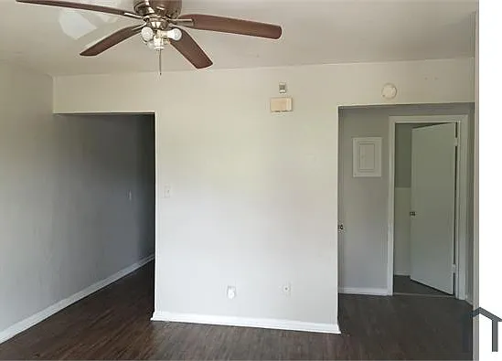 140 W Palmer Ave — Photo 6