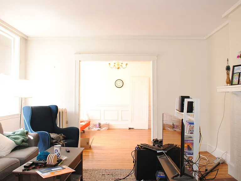 118 University Rd #3 — Photo 2