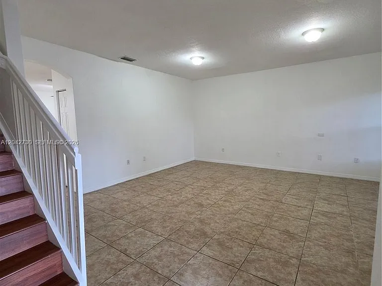 4906 SW 141st Ave #4 — Photo 5