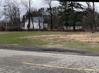 338 E Jackson St, Coleman, MI 48618