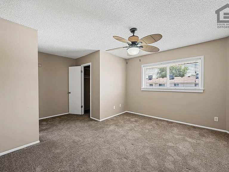 1533 W Hazelwood St — Photo 20