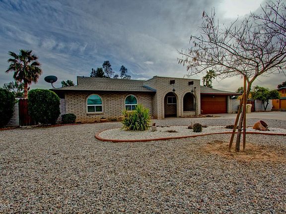 3rd image of 6837 W Villa Theresa Dr