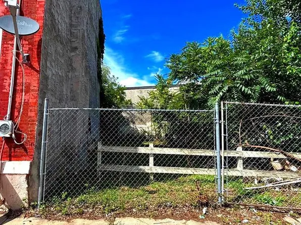 627 W Cumberland St, Philadelphia, PA 19133