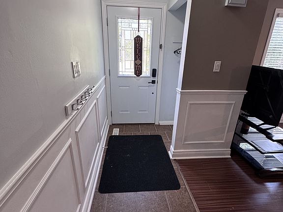 2nd image of 21 Denlaw Rd