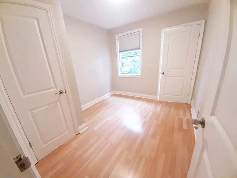 100 Kildonan Dr #2 — Photo 5