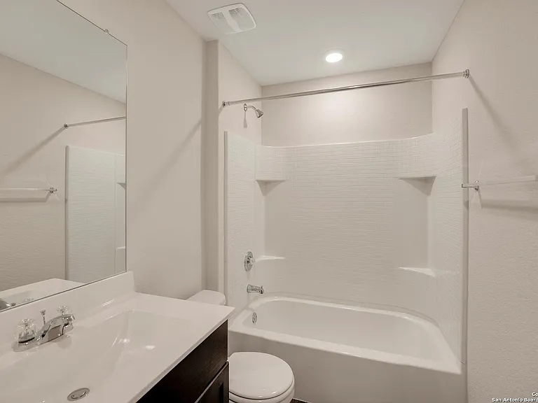 728 Armadillo Dr — Photo 19