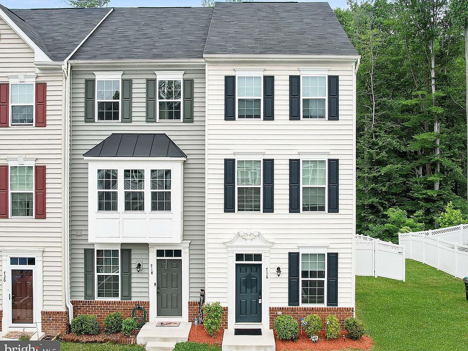 1st image of 716 River Crest Way