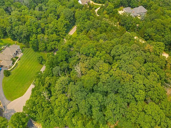 4th image of 19264 Saint Albans Forest Ln