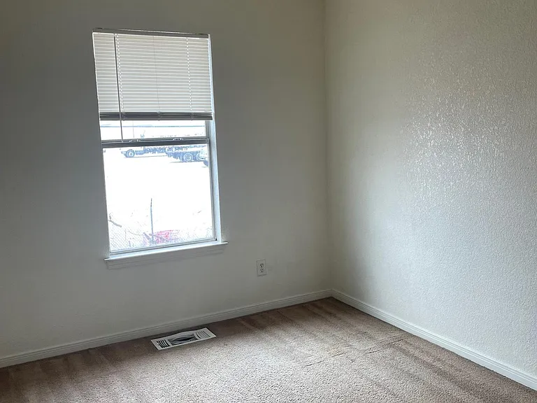 3803 Ys Pak Ct #C — Photo 17
