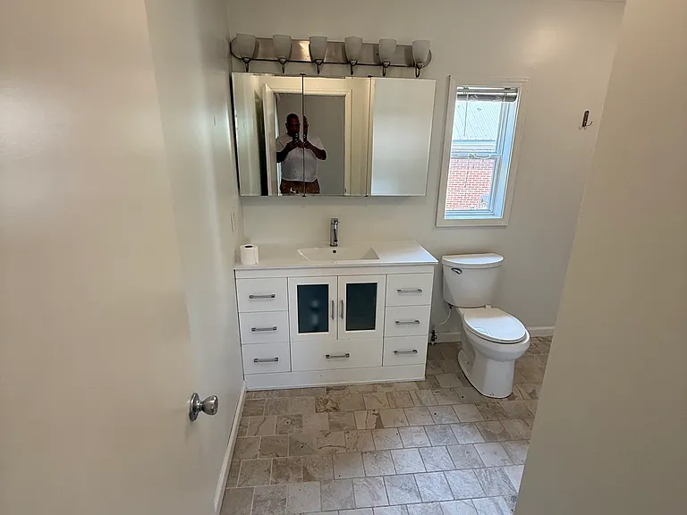 208 Church St — Photo 9