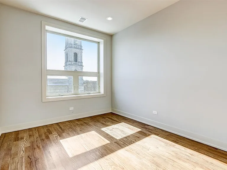 6349 S Woodlawn Ave #2C — Photo 18