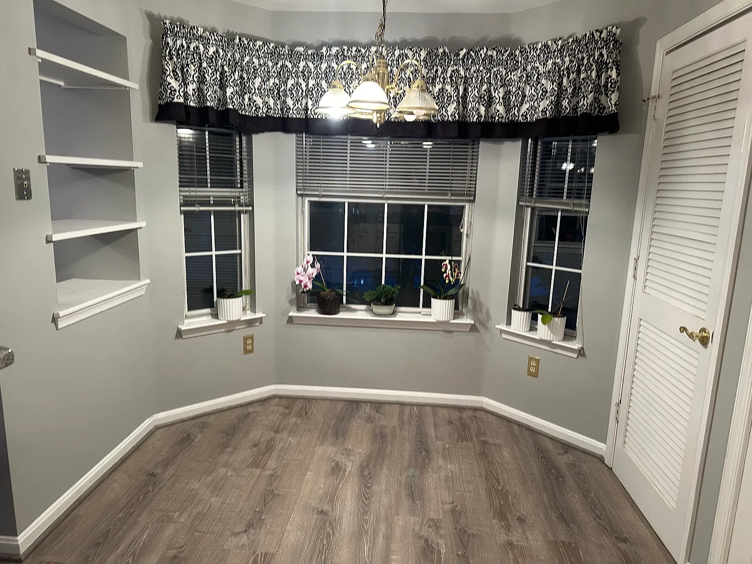 2 bed, 1119 sqft, $2,400 — Photo 3