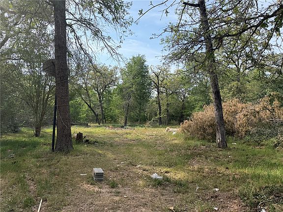4th image of 3298 Pin Oak Ln