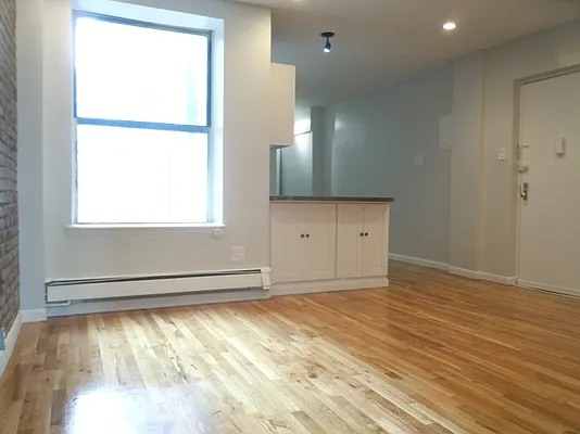 Rented by Next Door Realty NYC | media 26